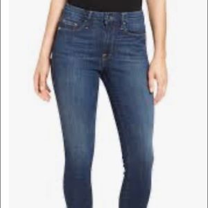 GOOD AMERICAN JEANS- Good Legs